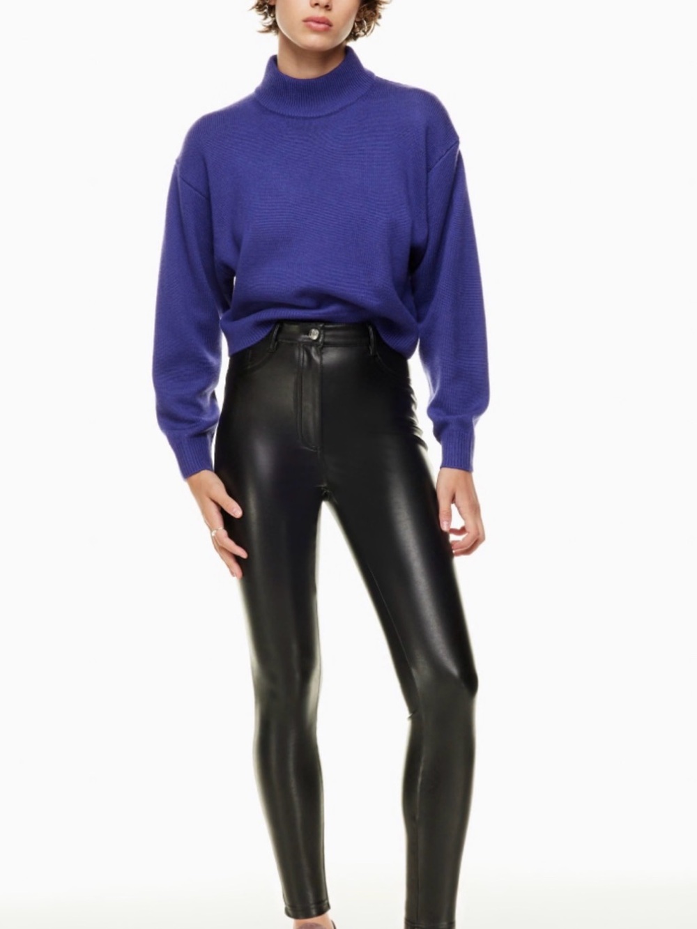 NWT Aritzia Wilfred Free Charm Black Faux Leather Skinny Pants size 8